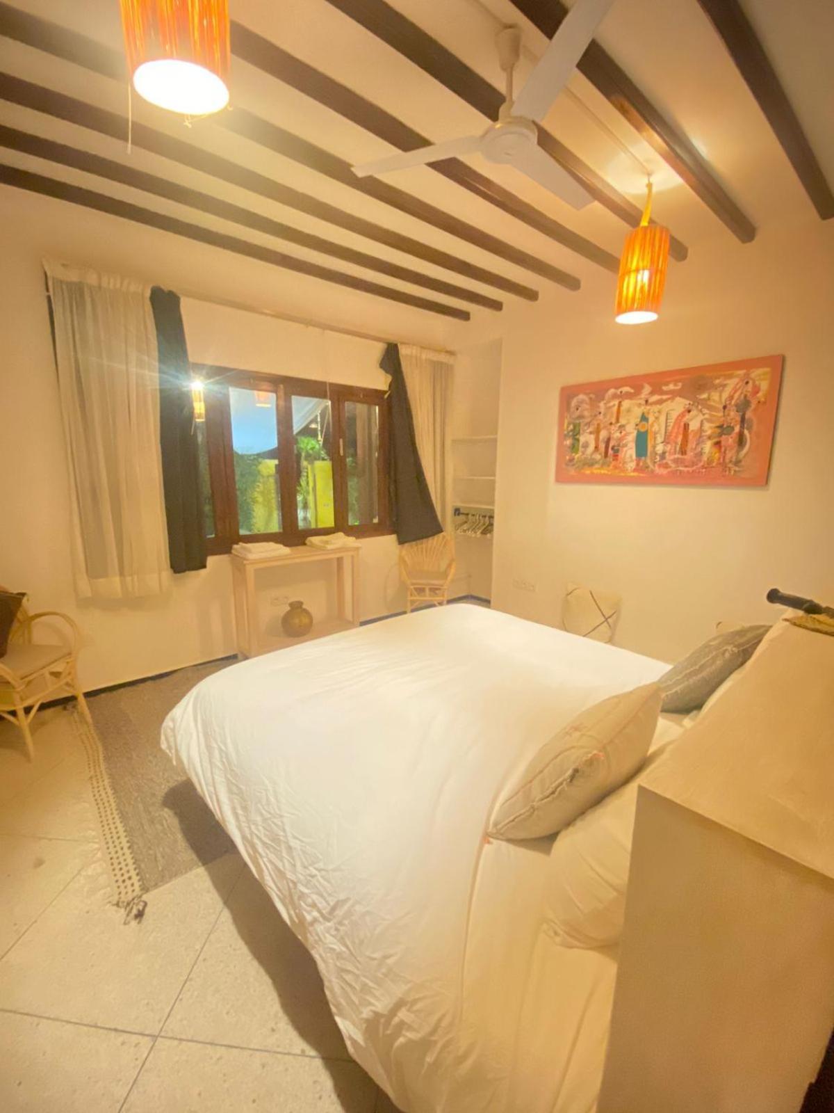 La Maison Jaune Dakhla Maison D'Hotes Rom bilde